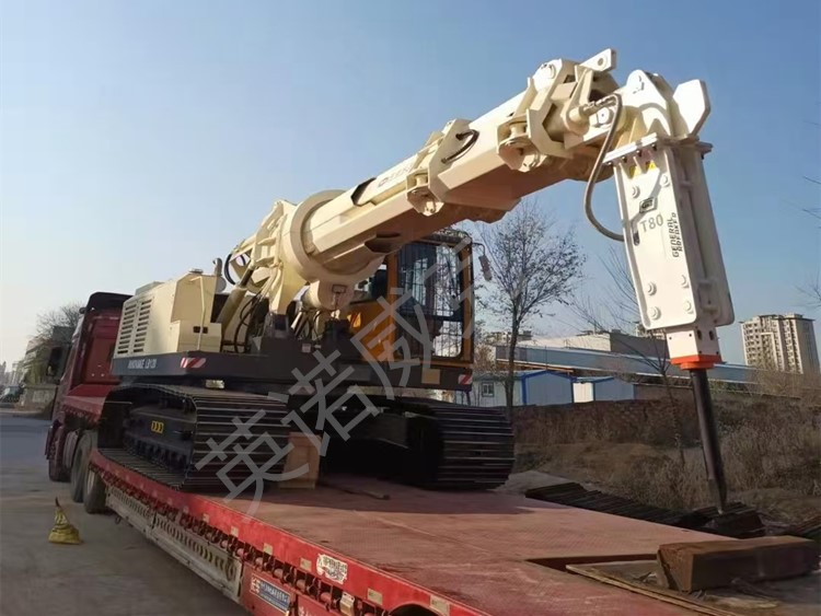 LB120型履帶式全液壓拆爐機